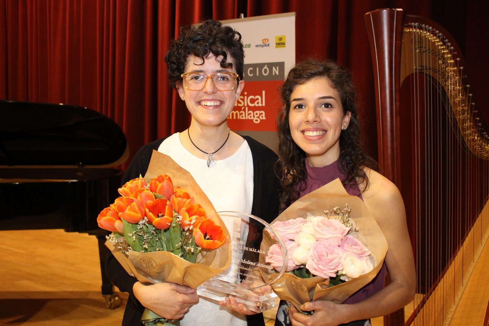 María Victoria Molina y Carmen Escobar